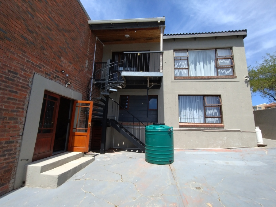 5 Bedroom Property for Sale in Wavecrest Eastern Cape